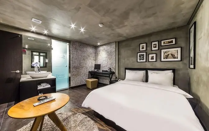 Oda (Standard road maintenance (Random ass)