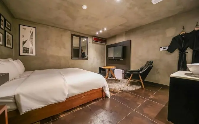 Oda (Standard road maintenance (Random ass)