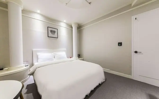 Oda (Premium (electric panel + noiseless r)