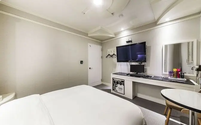 Oda (Premium (electric panel + noiseless r)