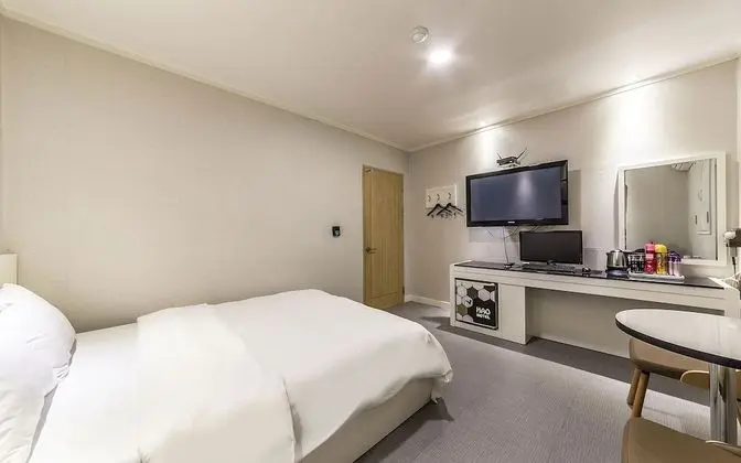 Oda (Premium (electric panel + noiseless r)