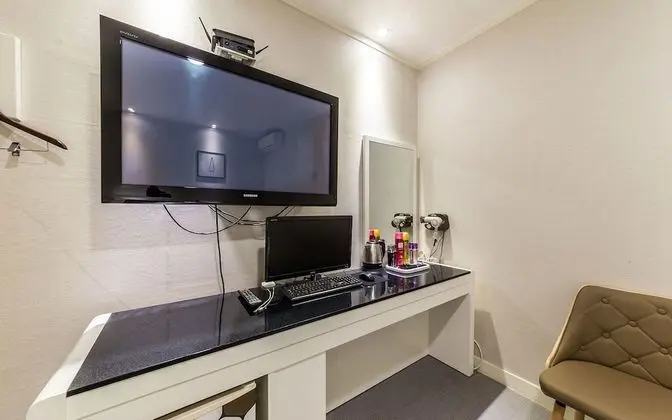 Oda (Premium (electric panel + noiseless r)