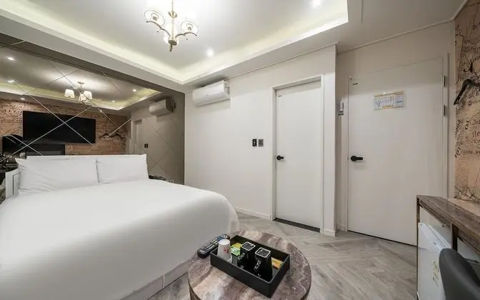 Oda (Gaming 1PC (Netflix available) (Ultra)