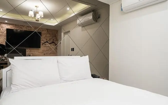 Oda (Gaming 1PC (Netflix available) (Ultra)