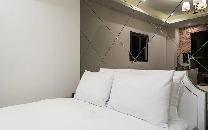 Oda (Gaming 1PC (Netflix available) (Ultra)