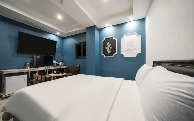 Oda (Standard (top quality mattress large )