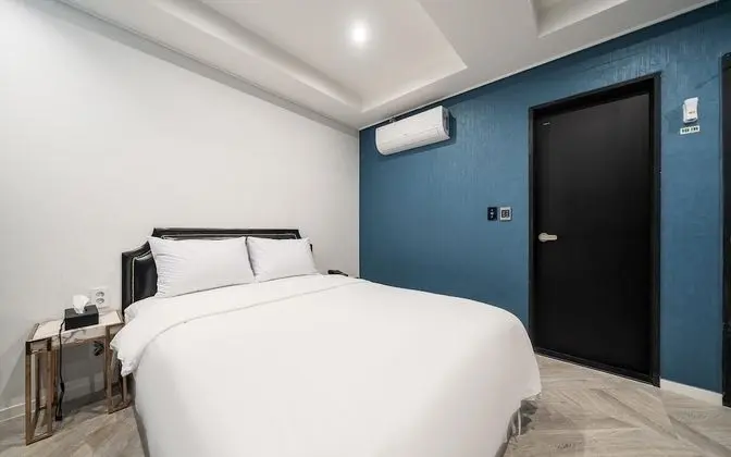 Oda (Standard (top quality mattress large )