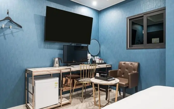 Oda (Standard (top quality mattress large )