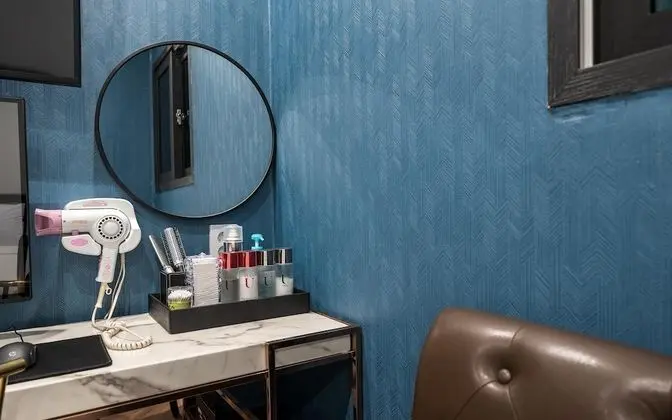 Oda (Standard (top quality mattress large )