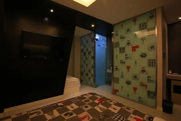 Oda (Friend Room (3 People))