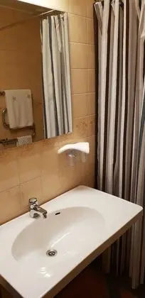 Standard Tek Büyük veya İki Ayrı Yataklı Oda, 2 Tek Kişilik Yatak, Sigara İçilmez, Bahçe Manzaralı