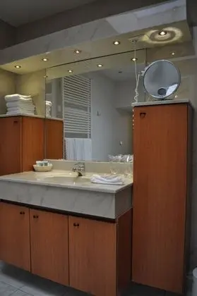 Junior Süit (Triple)