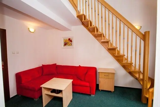Standard Oda (with mezzanine)