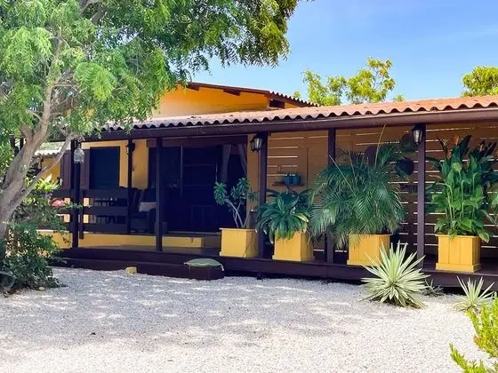 One-bedroom Garden Bungalow
