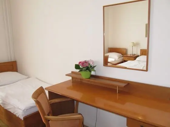 Dörtlü With Shared Bathroom