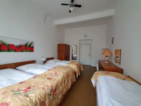 Dörtlü With Shared Bathroom