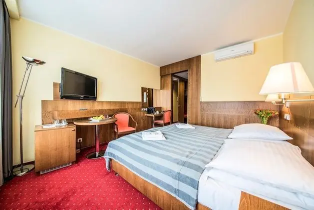 Deluxe Tek Büyük veya İki Ayrı Yataklı Oda
