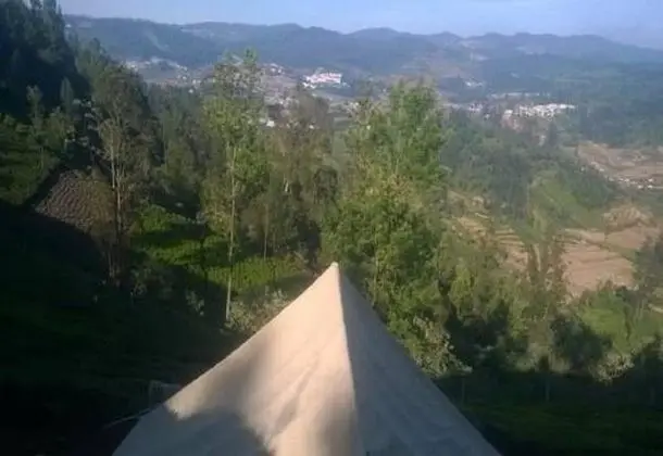 Standard Çadır, Tepe Manzaralı
