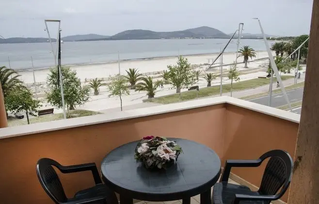 Classic Tek Büyük Yataklı Oda, Balkon, Deniz Manzaralı