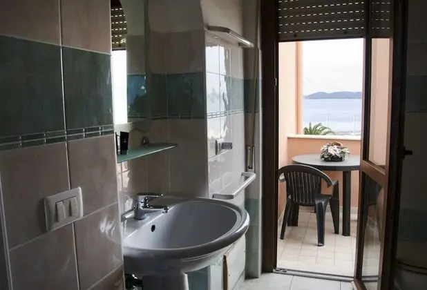 Classic Tek Büyük Yataklı Oda, Balkon, Deniz Manzaralı