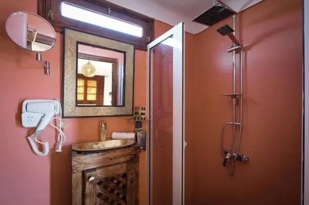 Superior Üç Kişilik Oda, Sigara İçilmez