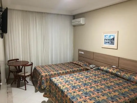Superior Tek Büyük veya İki Ayrı Yataklı Oda (1 Cama Casal e 1 cama solteiro)