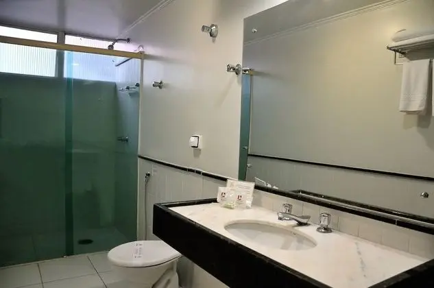 Superior Tek Büyük veya İki Ayrı Yataklı Oda (1 Cama Casal e 1 cama solteiro)