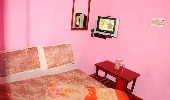 Tek Büyük Yataklı Oda, 1 Çift Kişilik Yatak, Sigara İçilmez