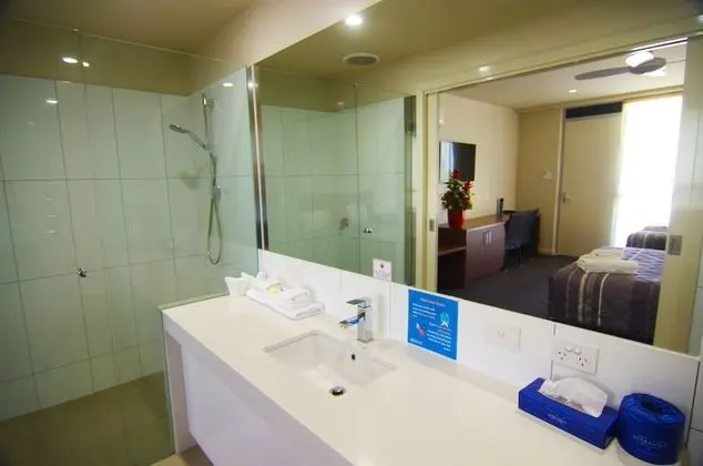 Standard Süit, Birden Çok Yatak, Sigara İçilmez (Twin Room)