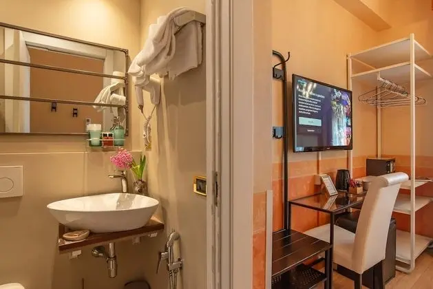 Tek Büyük Yataklı Oda (Piccola / Small)