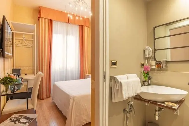 Tek Büyük Yataklı Oda (Piccola / Small)