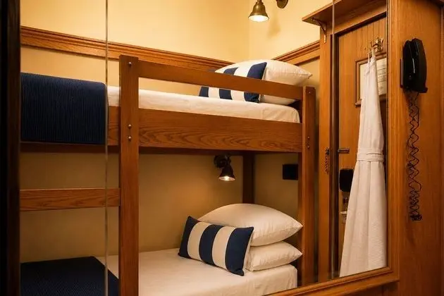 Bunk Bed Cabin, Shared Bathroom
