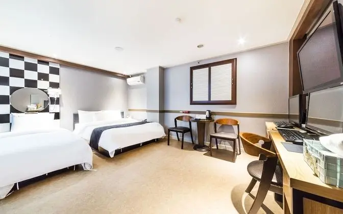 Oda (Deluxe room (Netflix available))