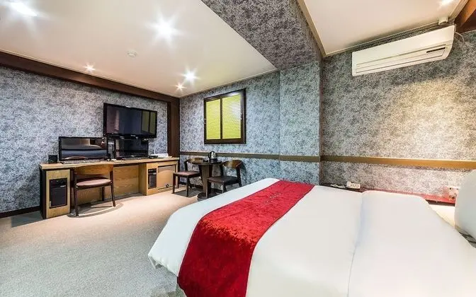 Oda (Deluxe room (Netflix available))