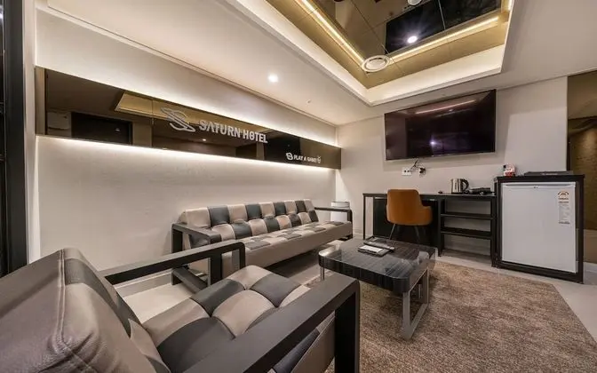 Oda (Deluxe Suite (Karaoke Party Room))