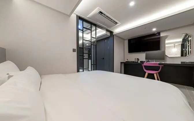 Oda (Deluxe Suite (Karaoke Party Room))