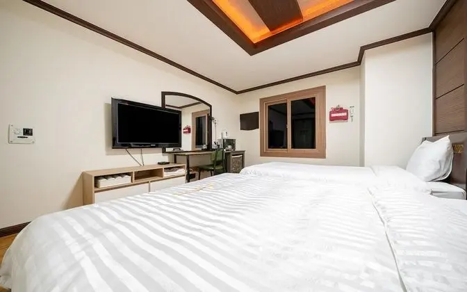 Oda (Twin Room)