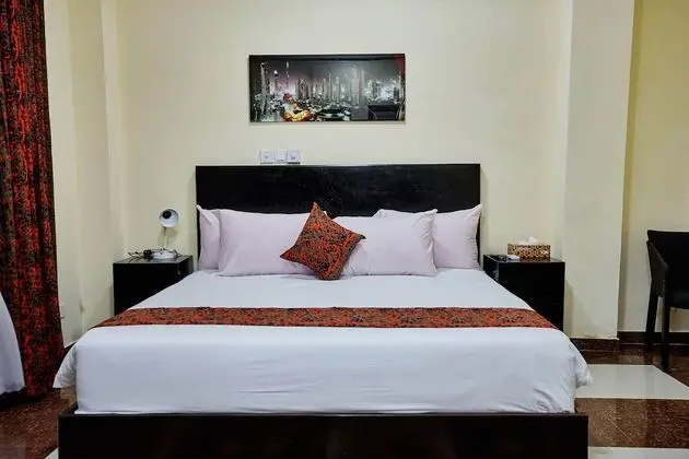 Deluxe Tek Büyük Yataklı Oda