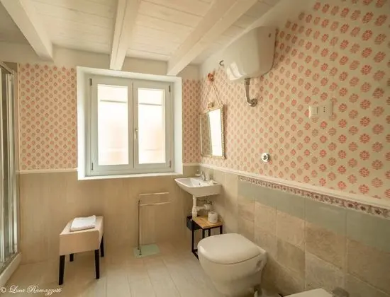 Dört Kişilik Oda, Şehir Manzaralı