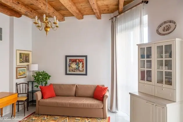 Dört Kişilik Oda, Şehir Manzaralı