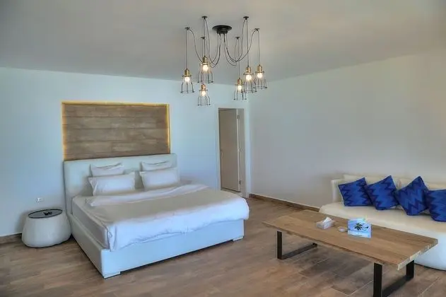 Deluxe Bungalov, Denize Sıfır