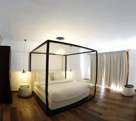 Deluxe Bungalov, Denize Sıfır