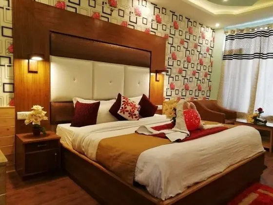 Deluxe Tek Büyük Yataklı Oda, Dağ Manzaralı