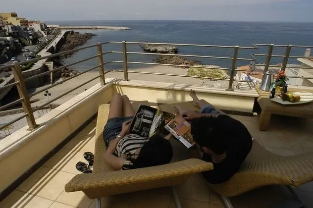 Panoramic Tek Büyük Yataklı Oda, Balkon, Deniz Manzaralı