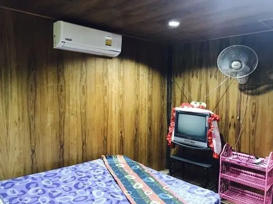 Standard Air Conditioning Room