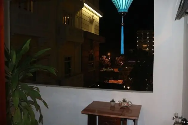 Tek Büyük Yataklı Oda, Balkon