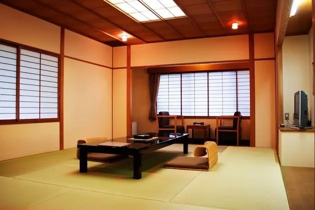 Traditional Oda (Japanese Style for 5 Guests)