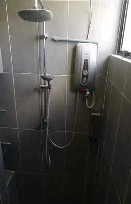 Ortak Ranzalı Oda, Karma Ranzalı Oda