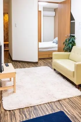 Ev (Private Vacation)