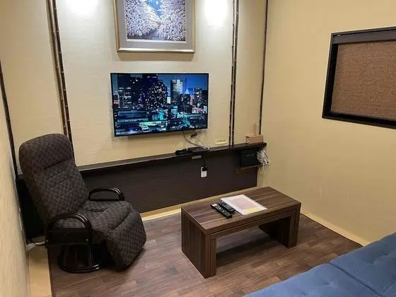 Basic Ev, Sigara İçilmez